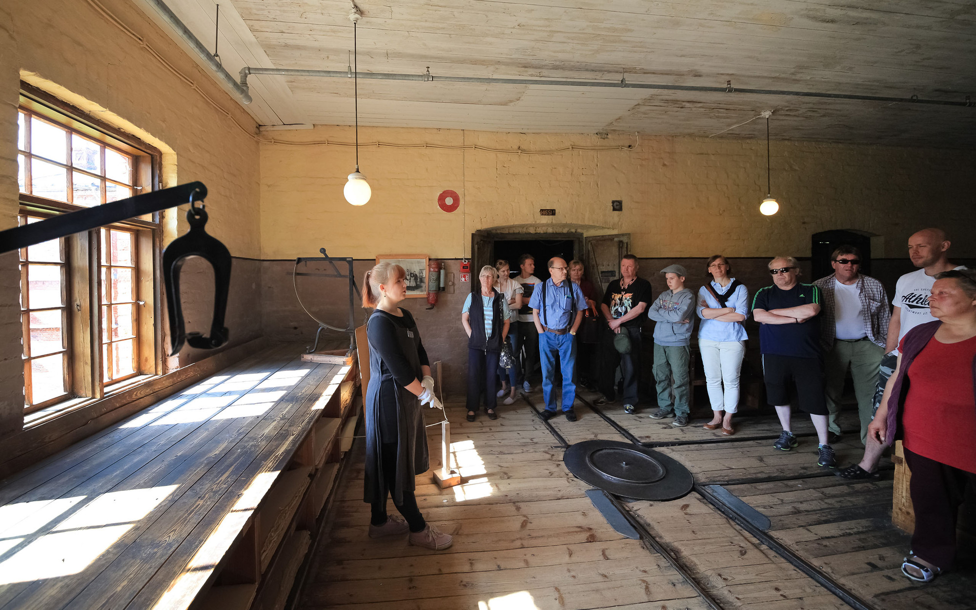 Ryhm oppaan johdolla museossa